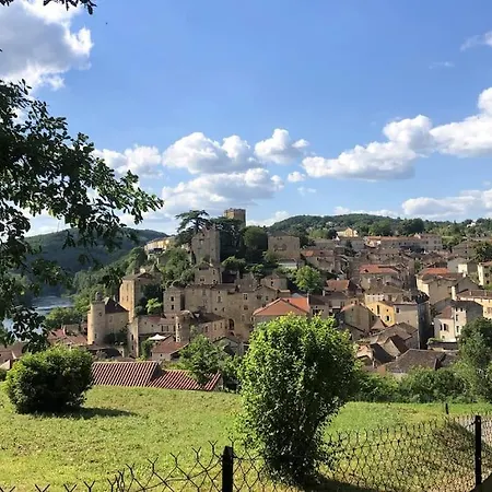 Des Chateaux Entre Les Feuilles - Parc Vue Village *